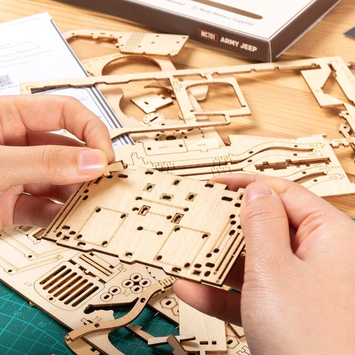 ROWOOD 3D Puzzle Holz Auto, Rennwagen Modellbau Für Erwachsene, DIY Holzpuzzle Modellbausatz Basteln Für Kinder. Geschenke Für Männer Und Frauen
